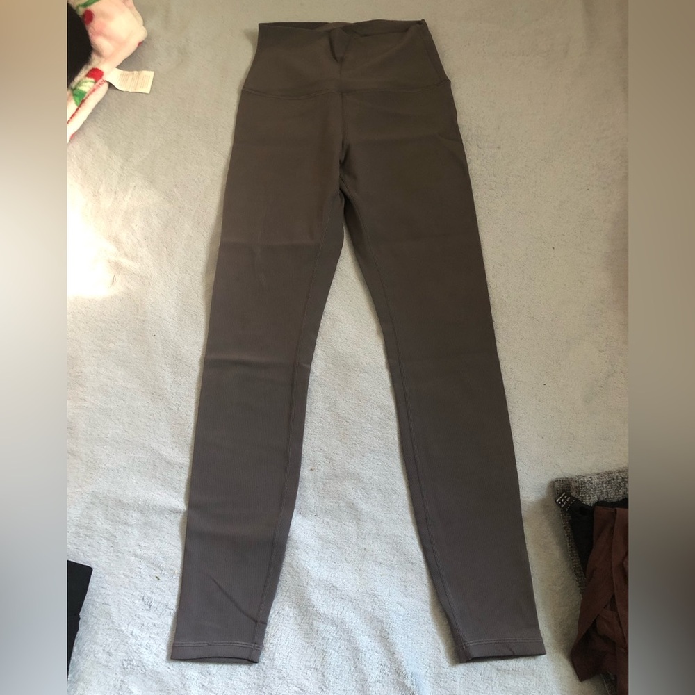 High waisted leggings